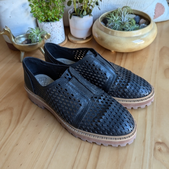 Vince Camuto Black Leather Mritsa Perforated Slip-on Derby Oxford Sneaker - Picture 8 of 11